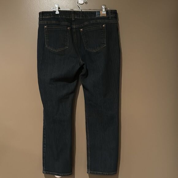 Beau Petite Woman’s Jeans Size 14P - Picture 4 of 7